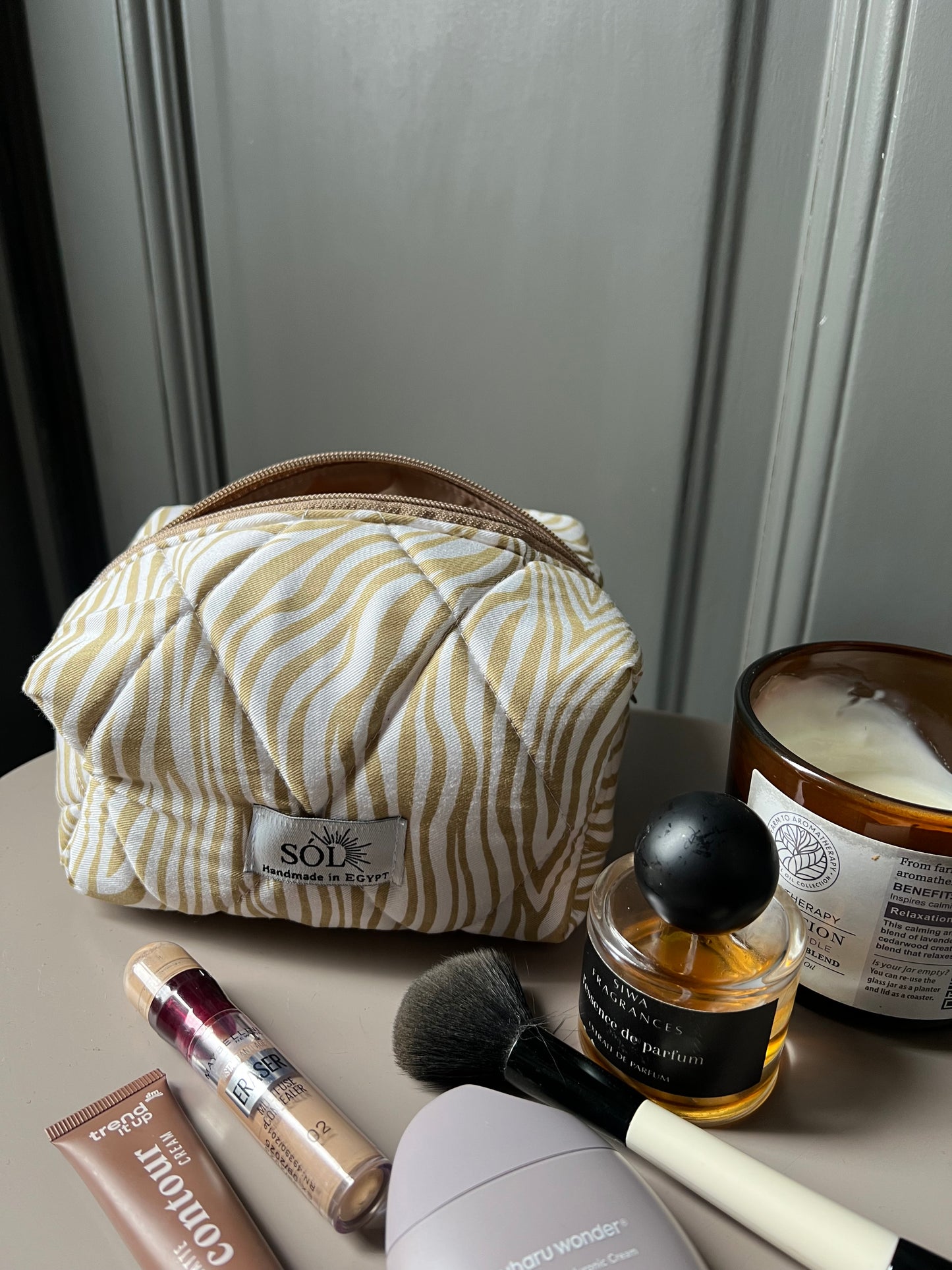 Zebra pouch