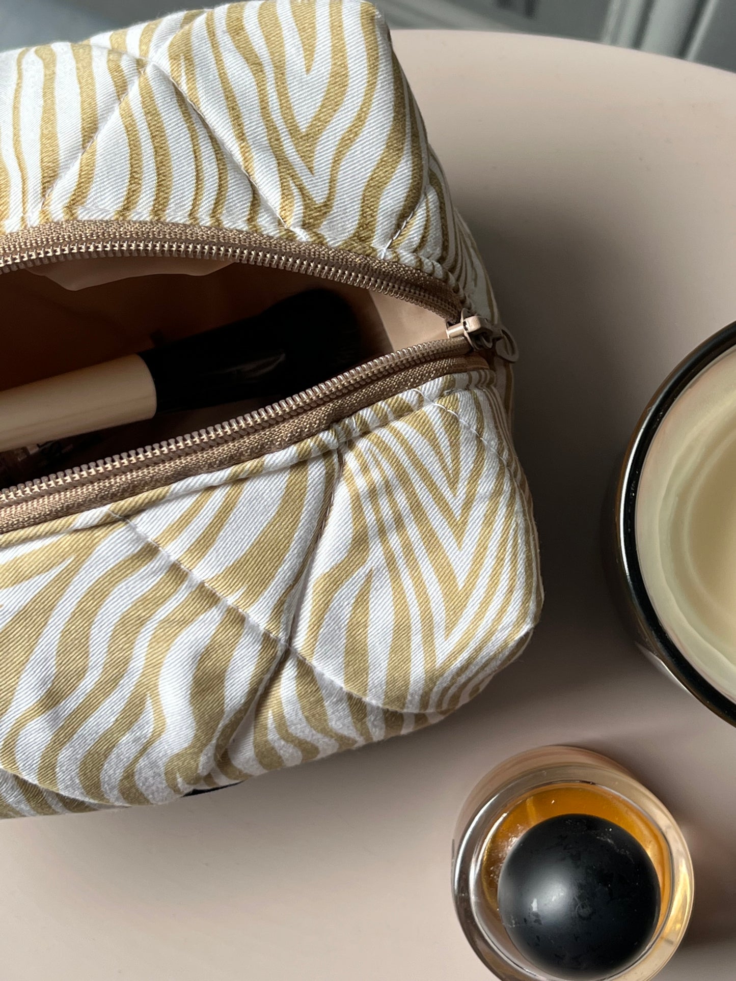 Zebra pouch