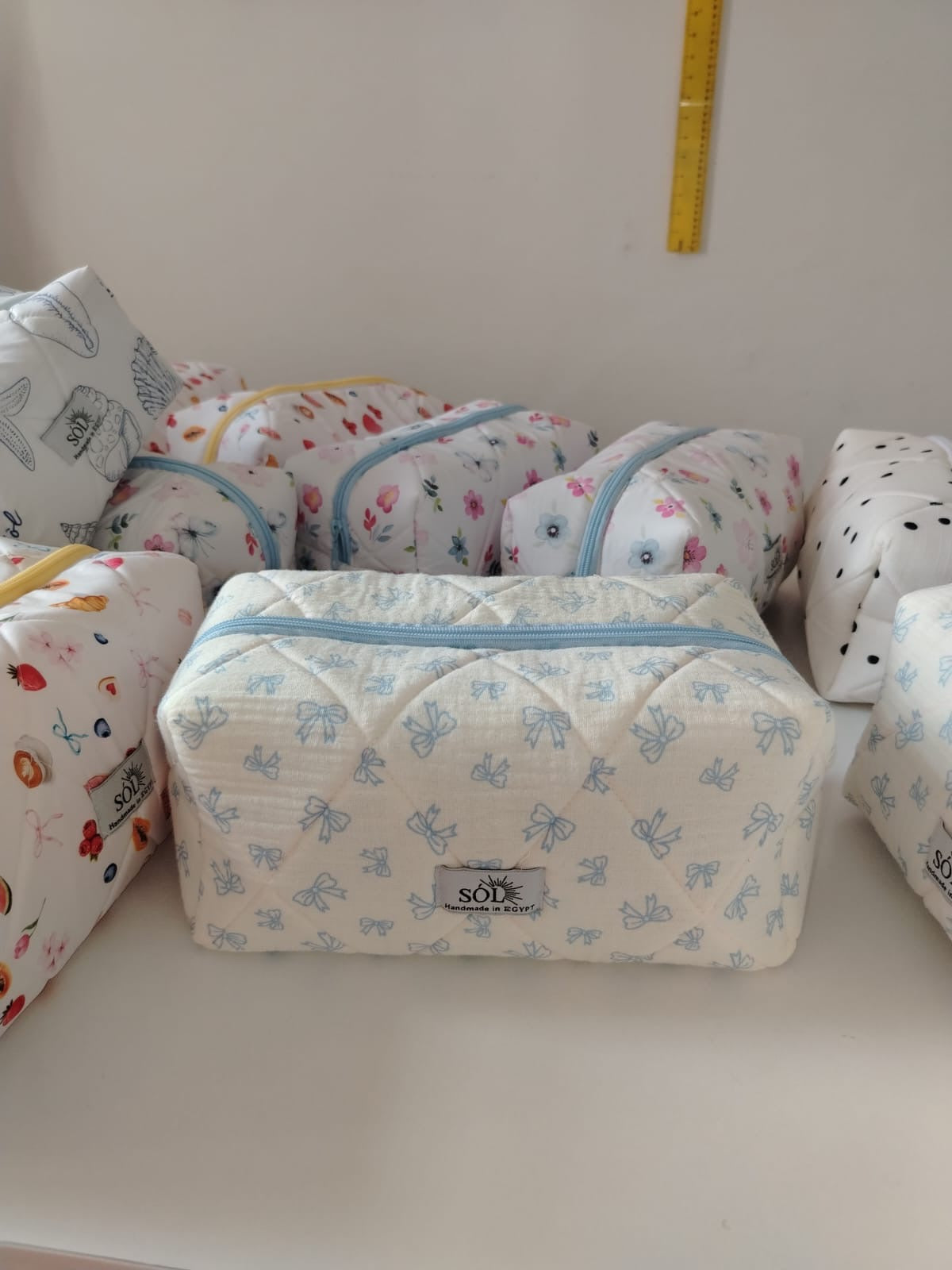 Ribbon pouch