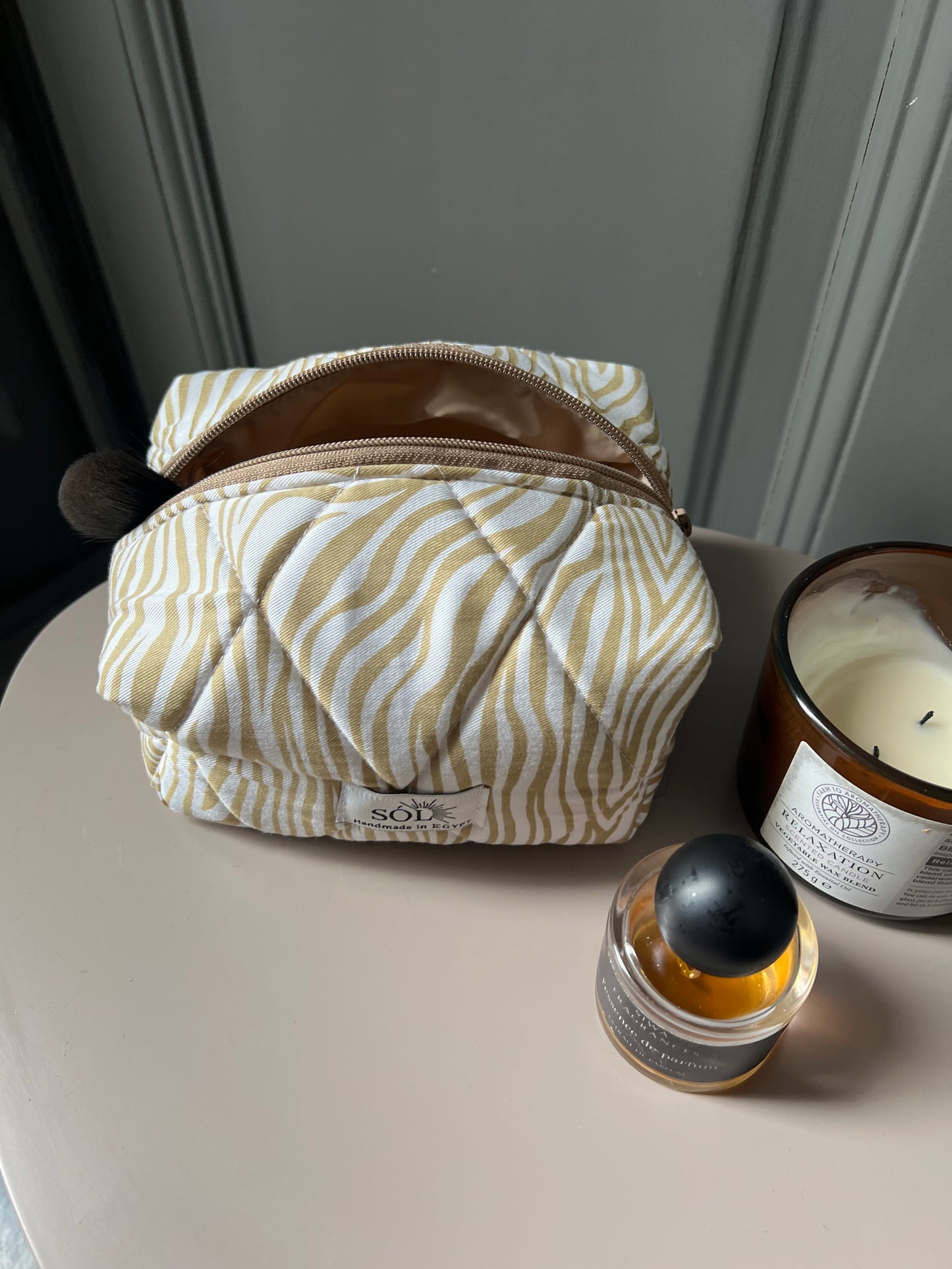 Zebra pouch