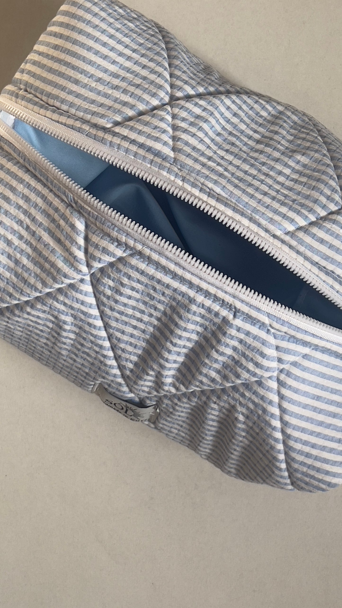 Lily blue pouch