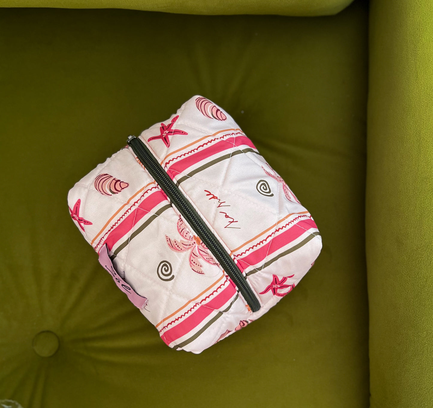 Island pouch