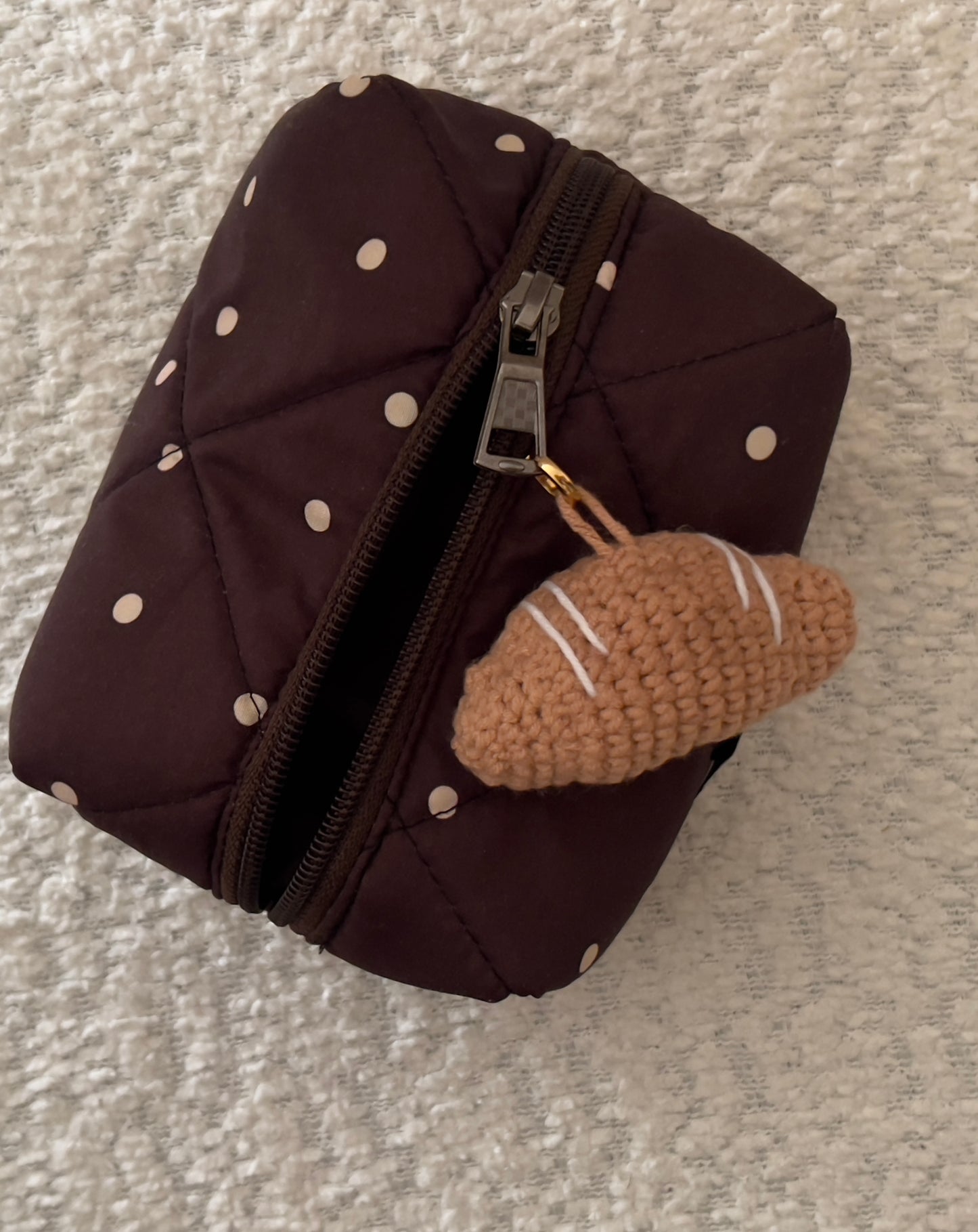 Croissant bag chain