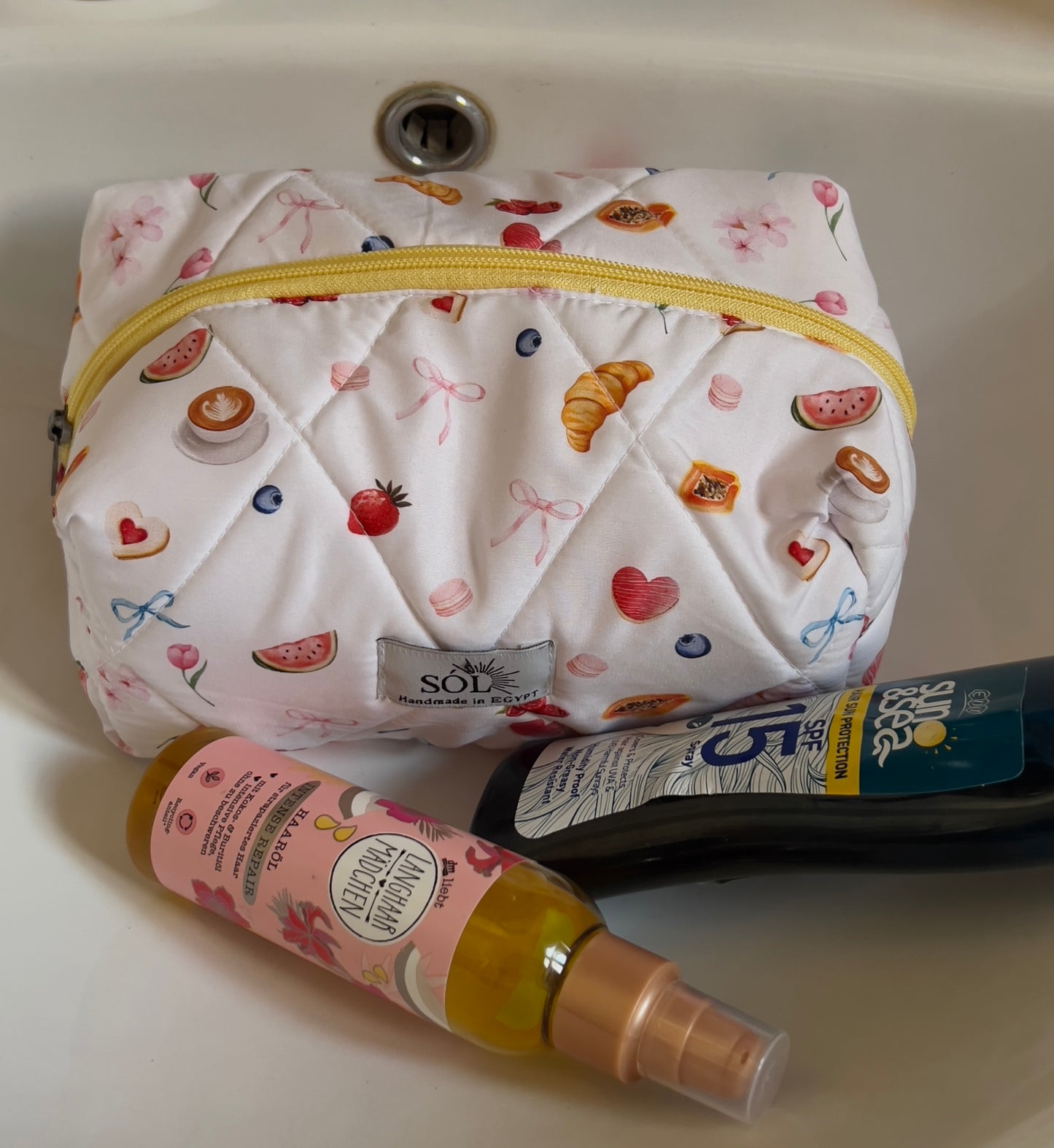 papaya pouch