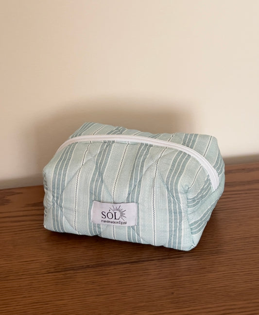Blossom pouch