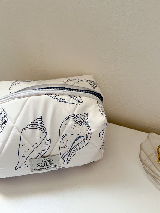 Seashell pouch