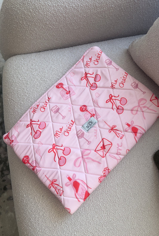 Mon chèri laptop sleeve