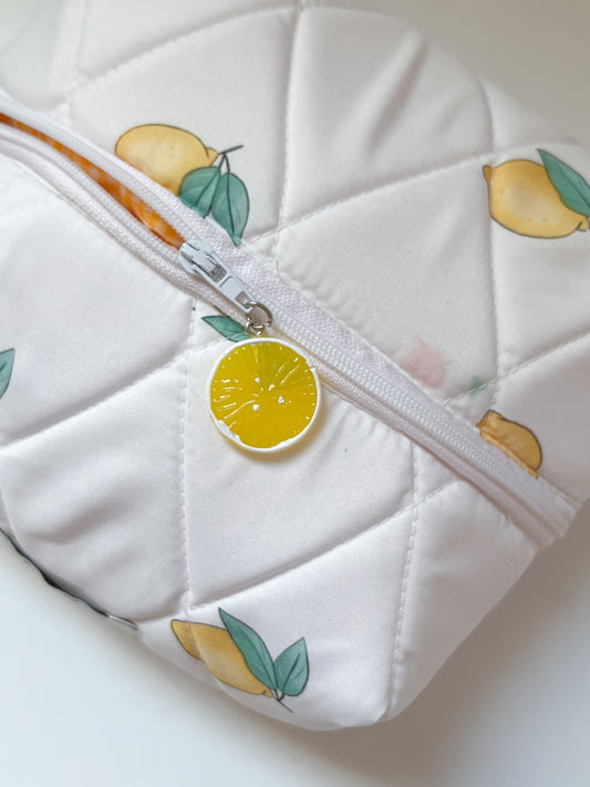 Lemon pouch