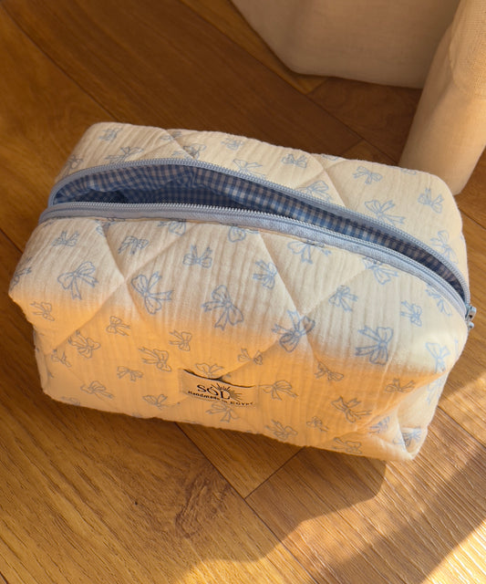 Ribbon pouch